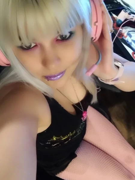 Smallqueenalice
