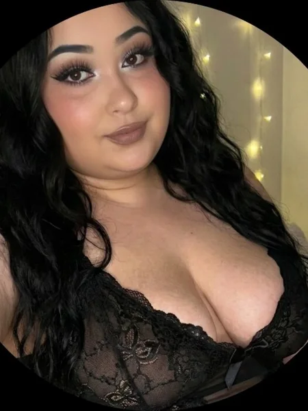 Your Fat Internet Girlfriend 🖤