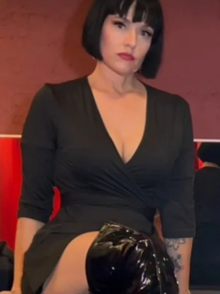Snow Mercy, Spanking, BDSM, Latex, Kink