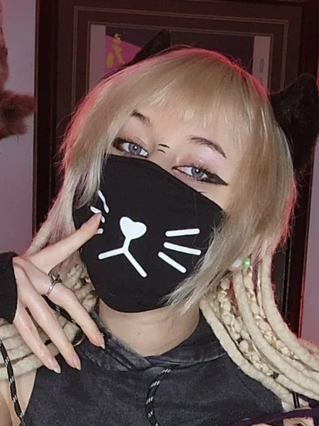 Spooky Puss