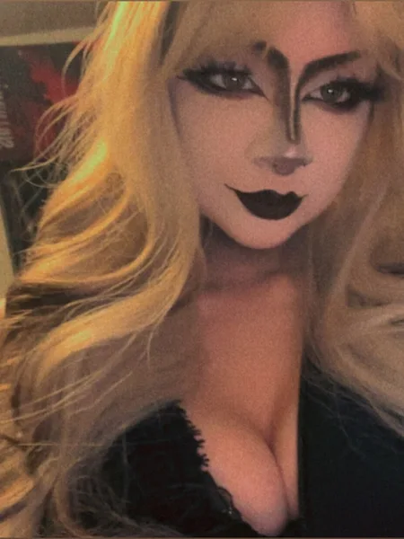 Elvira nyx