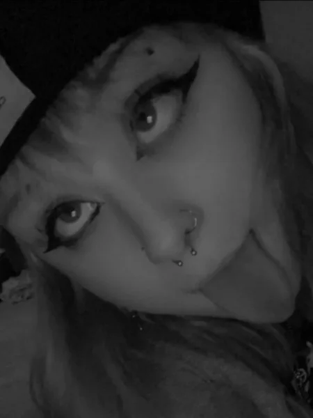 Bunny 🖤🦋