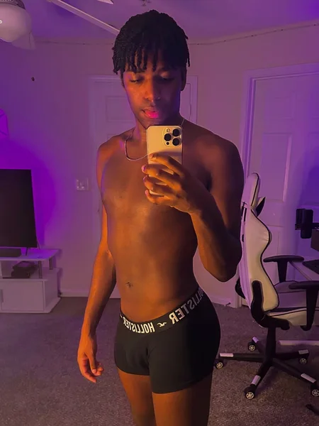 𝗸𝘆𝗹𝗮𝗻 🌙