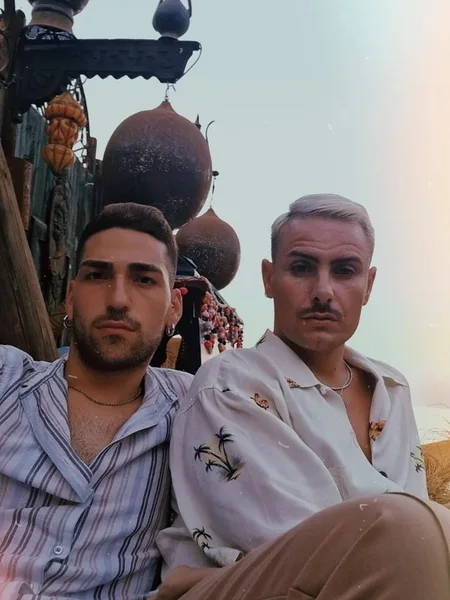Strange_couple