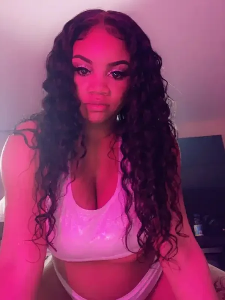 Strawberry🍓luscious🍑