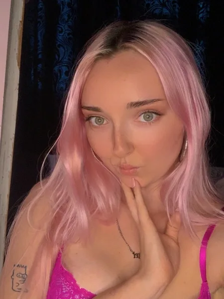 Strawberry Haze avatar