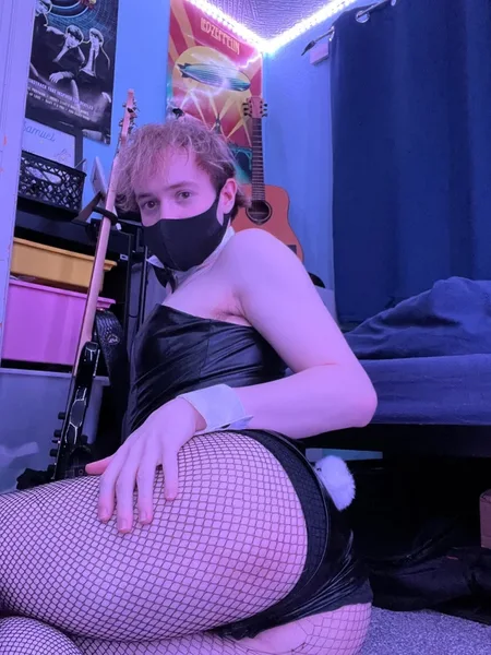 Femboy_Egg
