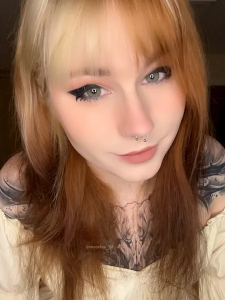 Amber Hawking avatar