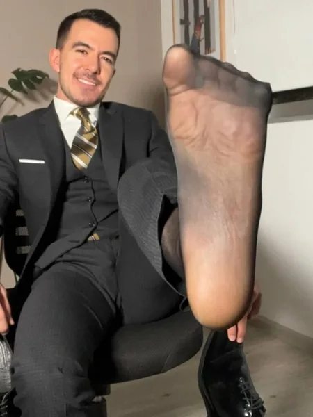 SuitedDaily Feet