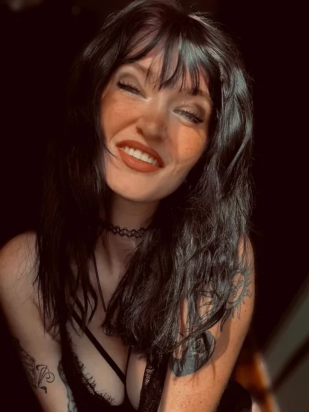 Sunni🖤 FREE avatar
