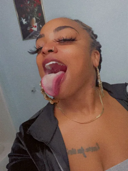 Butterfly Da ThroatGawdd🦋🌈🌸