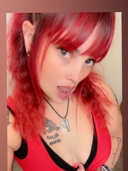 🧁Queen Sweets🧁 avatar