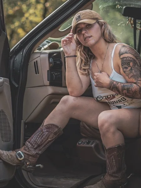 TOP % SPICY COWGIRL PPV