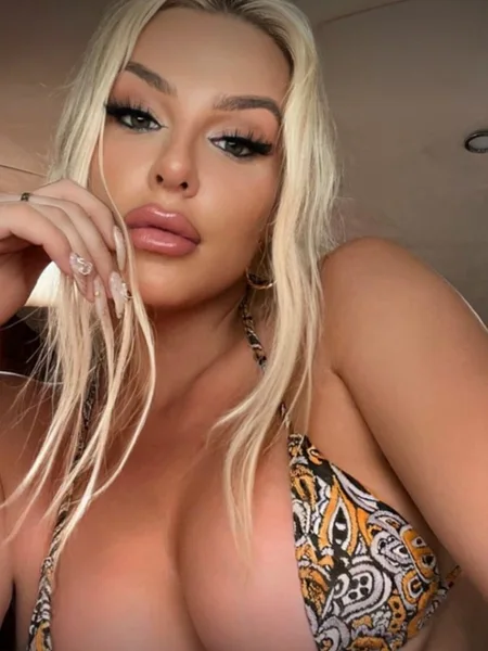 ❤️‍🔥 tana mongeau