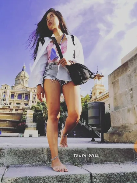 Tanya Barefoot