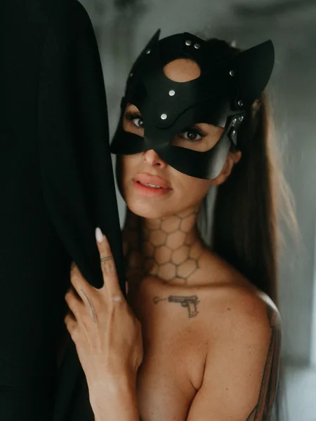 tattooed_kika