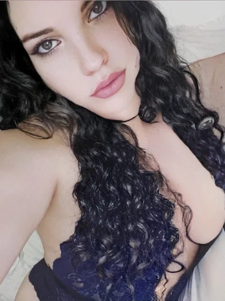 Ava Rayne VIP