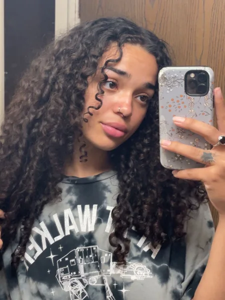 <3