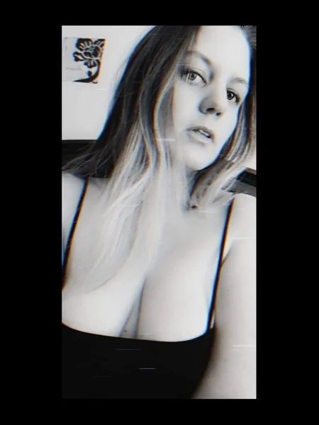 Terra Renee19x