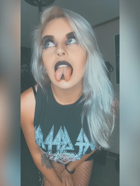 Thalia TwoTongues