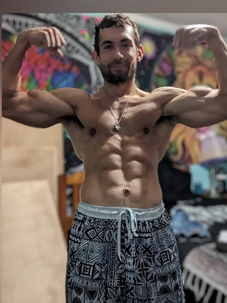ThatHawtGuy334