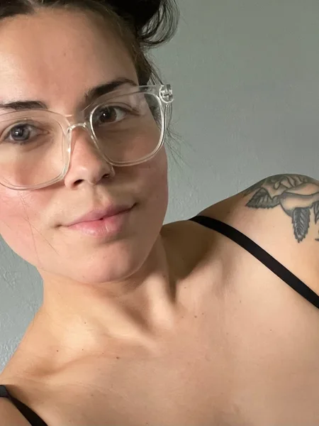 Thebitchnextdoor