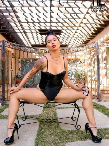 Dana Vespoli