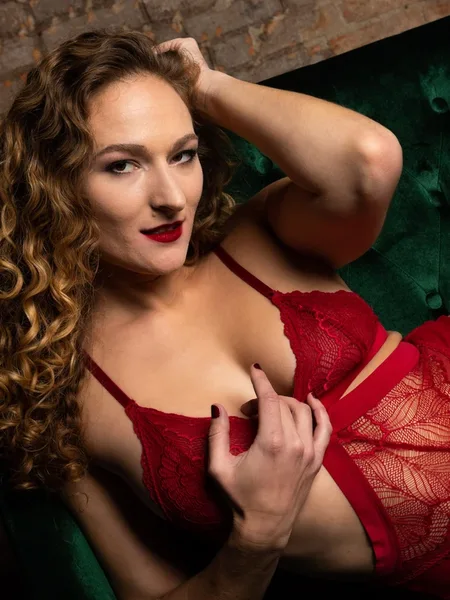 The Divinatrix Tantra JOI BDSM Yoga VR avatar