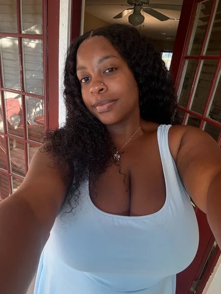 MzMamma Melons 🐻💦 avatar