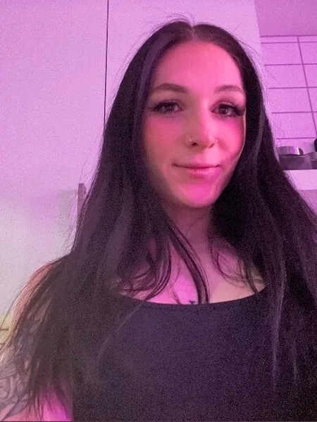 Nikki North 🖤