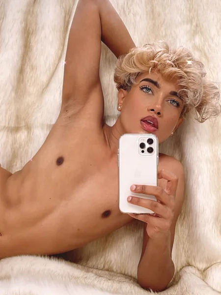 Barbie Boi