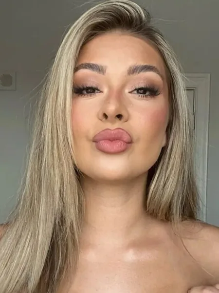 Sienna Swallows