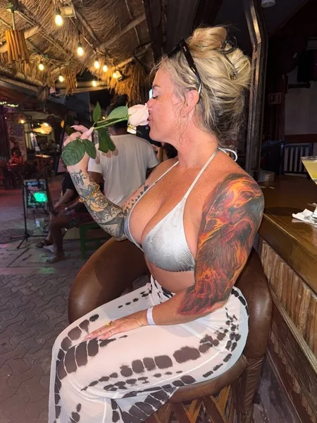Hot &amp; Distracted
