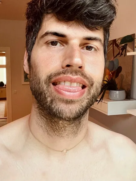 Throatbuddy
