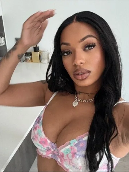 Tiffany Savage💋
