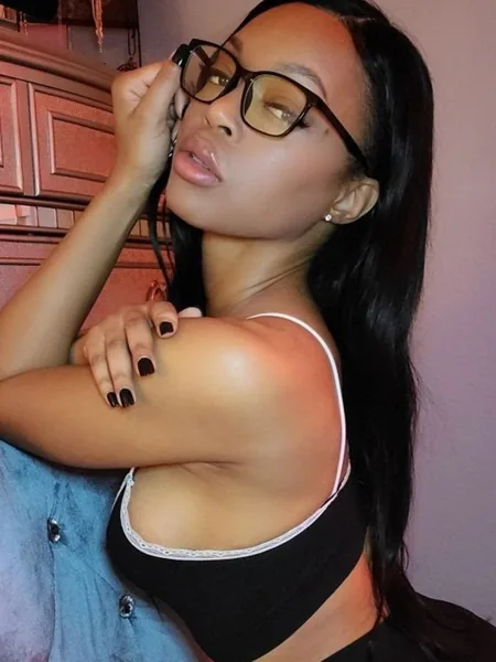 Nicole avatar