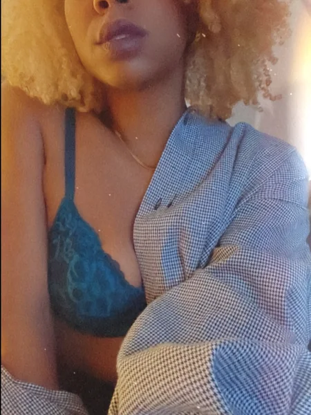 asha 🦊🖤