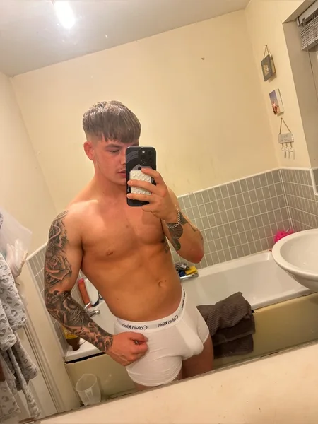 Tom 😈