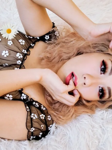 🌸 cera 🌸