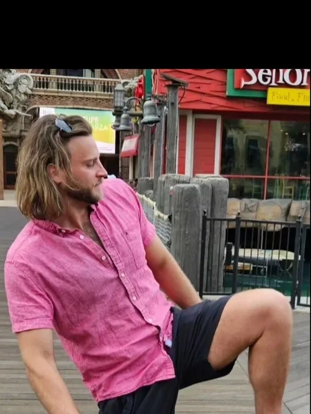 Travis Tipton