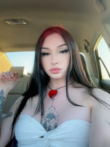 𝔞 𝔩 𝔢 𝔵 𝔦 𝔰