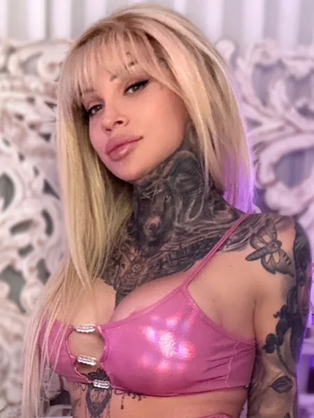 TS Emy Lee
