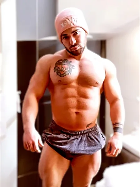 T🅾️R🅾️ 🐂 | Alpha Fitness Lover 💦🔥