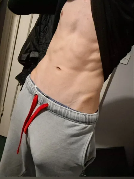 u196716073