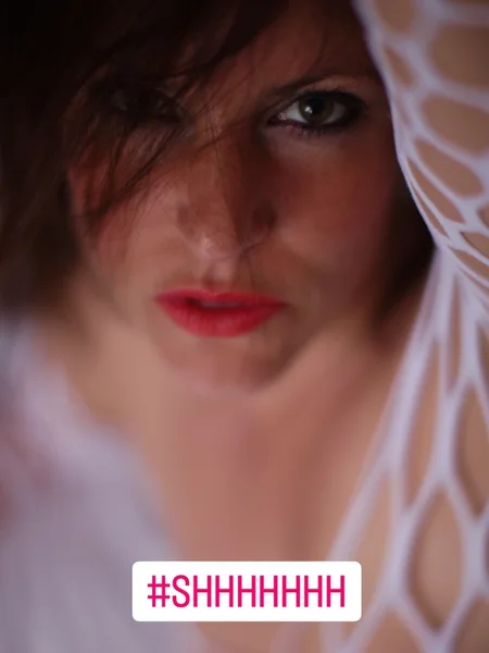 Sensual Reychel