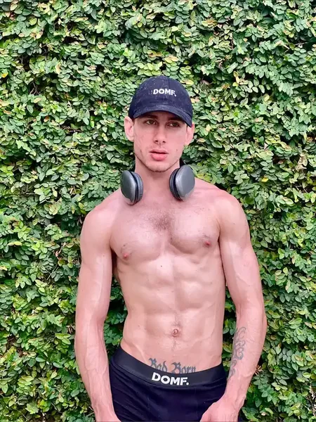 O Goianinho 🍓🍑🔥