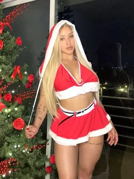 🍒QUEEN OF LIVES🎅🏼❤️ 𝒱𝒶𝓁𝑒𝓃🍒