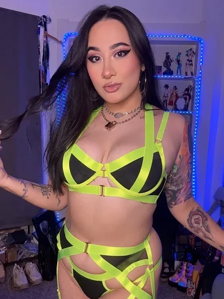 Veronica Rae