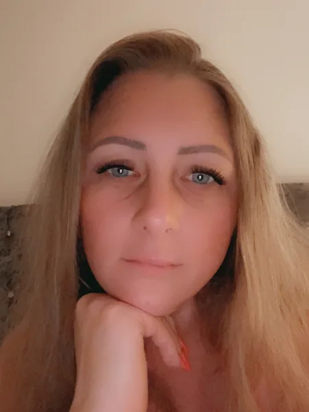 Vicky_Kent40