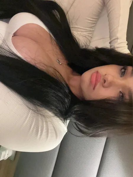 Victoria 💘 Sweet Face, Dirty Mind 😇